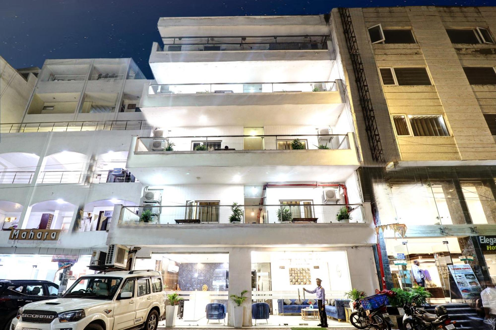 hotel emporio deluxe Nueva Delhi Exterior foto